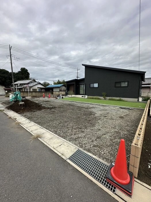 画像1851：前橋市/A様邸/外構工事・人工芝・砂利防草シート・物置設置・ブロック花壇